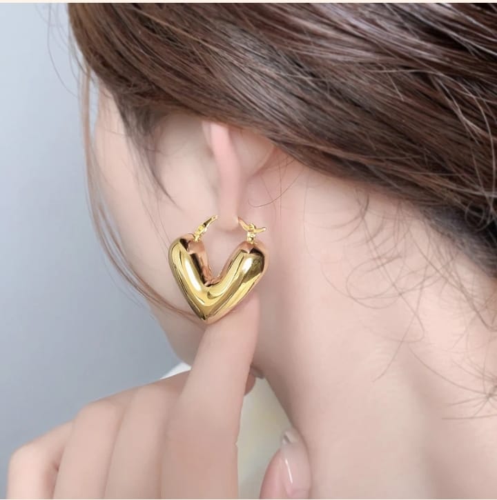 Heart Earring - 18k gold plated