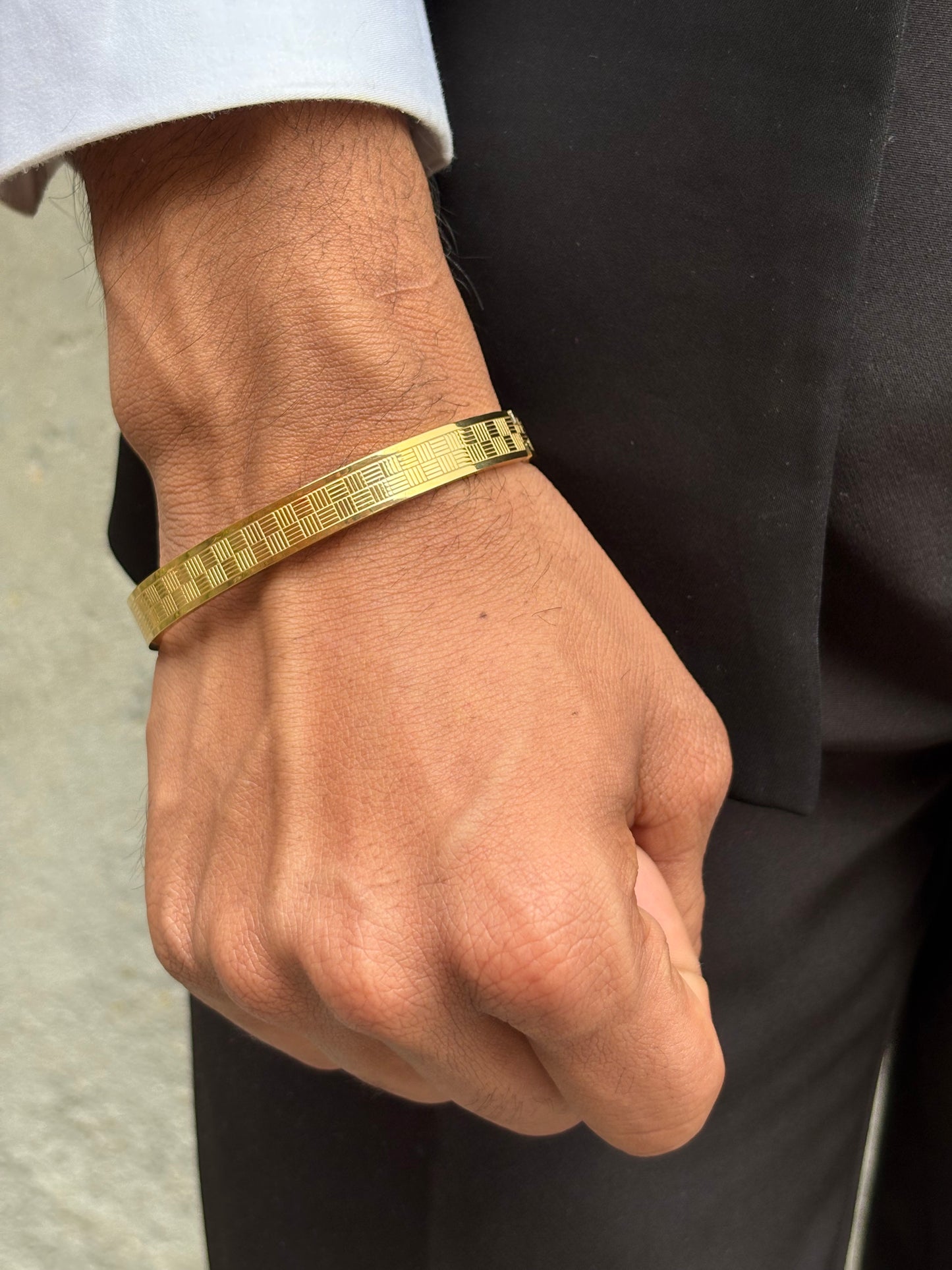 Edge Line Men's Kada