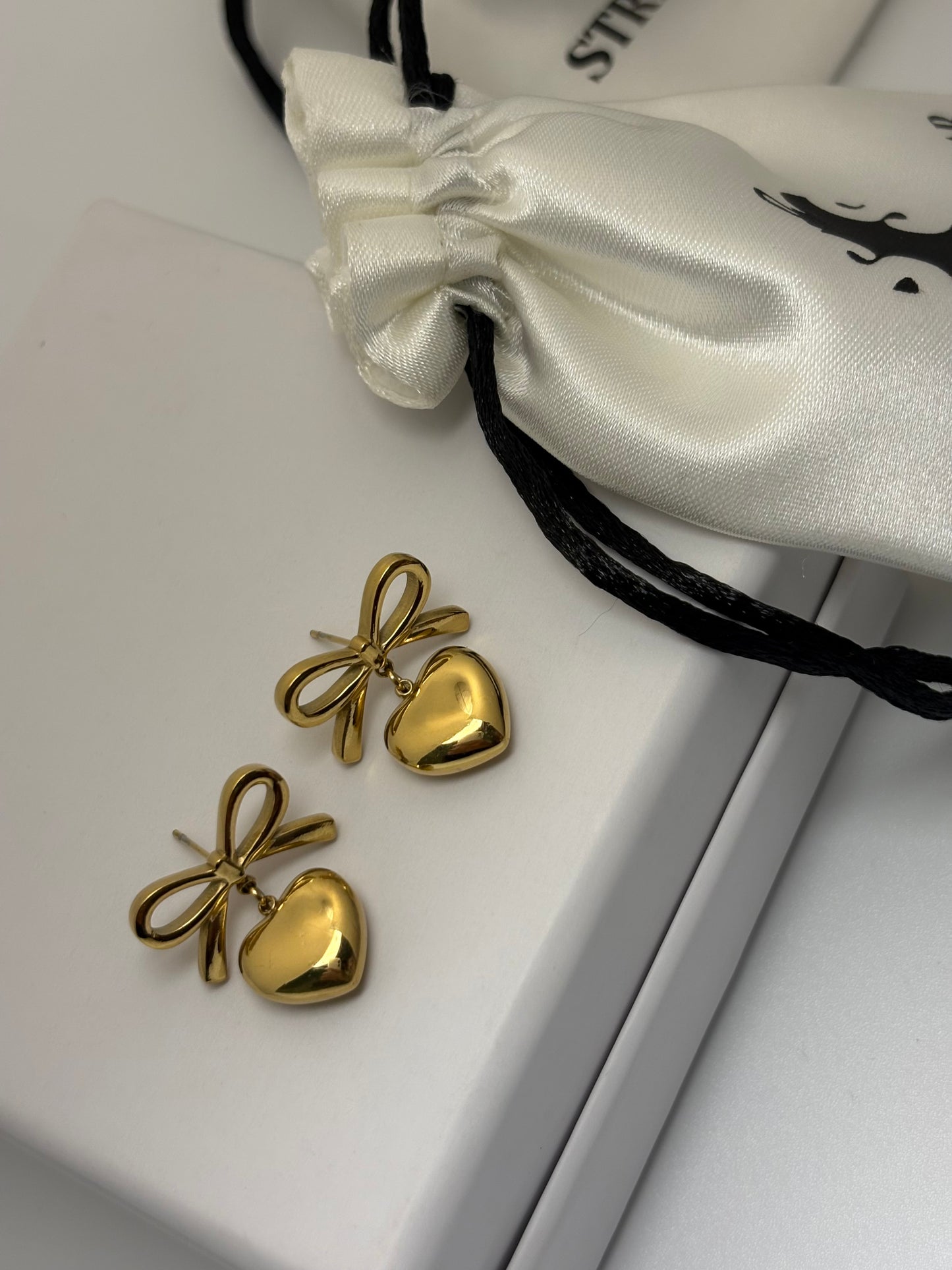 Bow Earring-18k Gold Plated