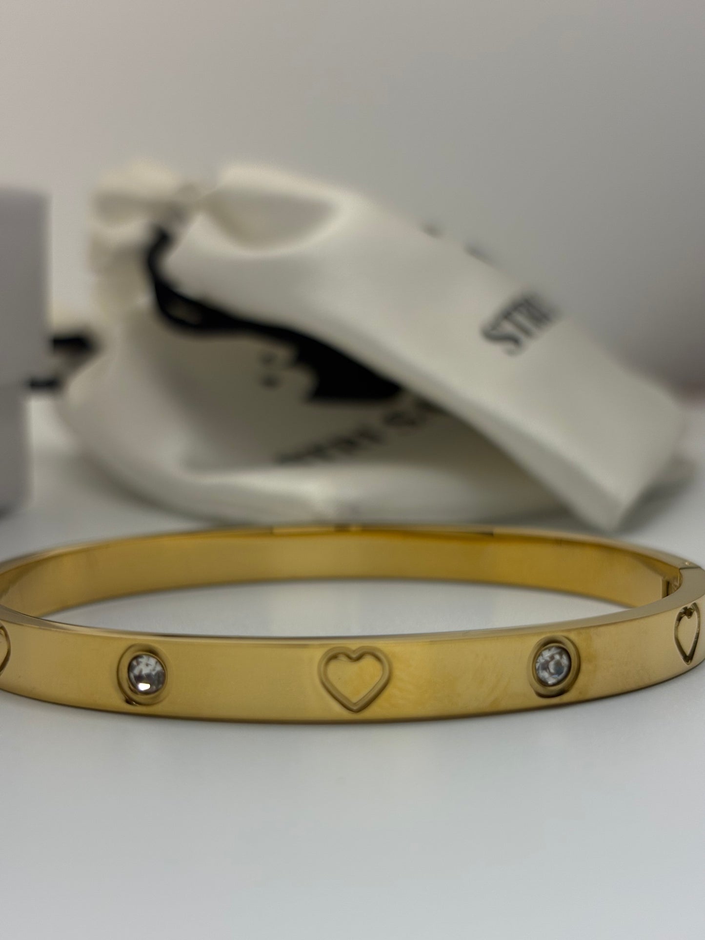 AD Stone & Heart  Bracelet -18k Gold plated