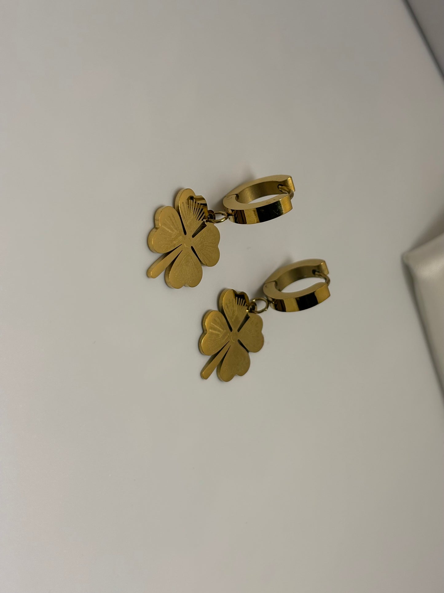 Clover Dropped Earring -18k Gold plated