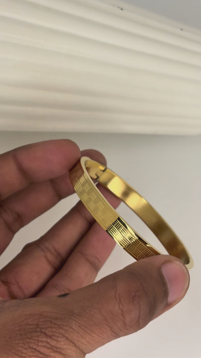 Edge Line Men's Kada