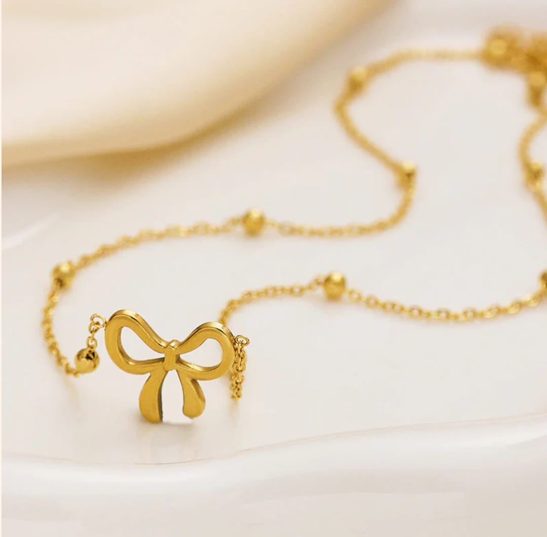 Infinity Bow Pendant-18k Gold Plated