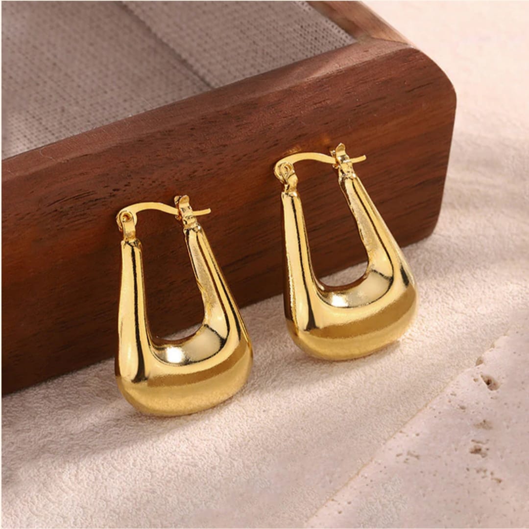 Chunky Statment Hoop Earrings-18k Gold plated