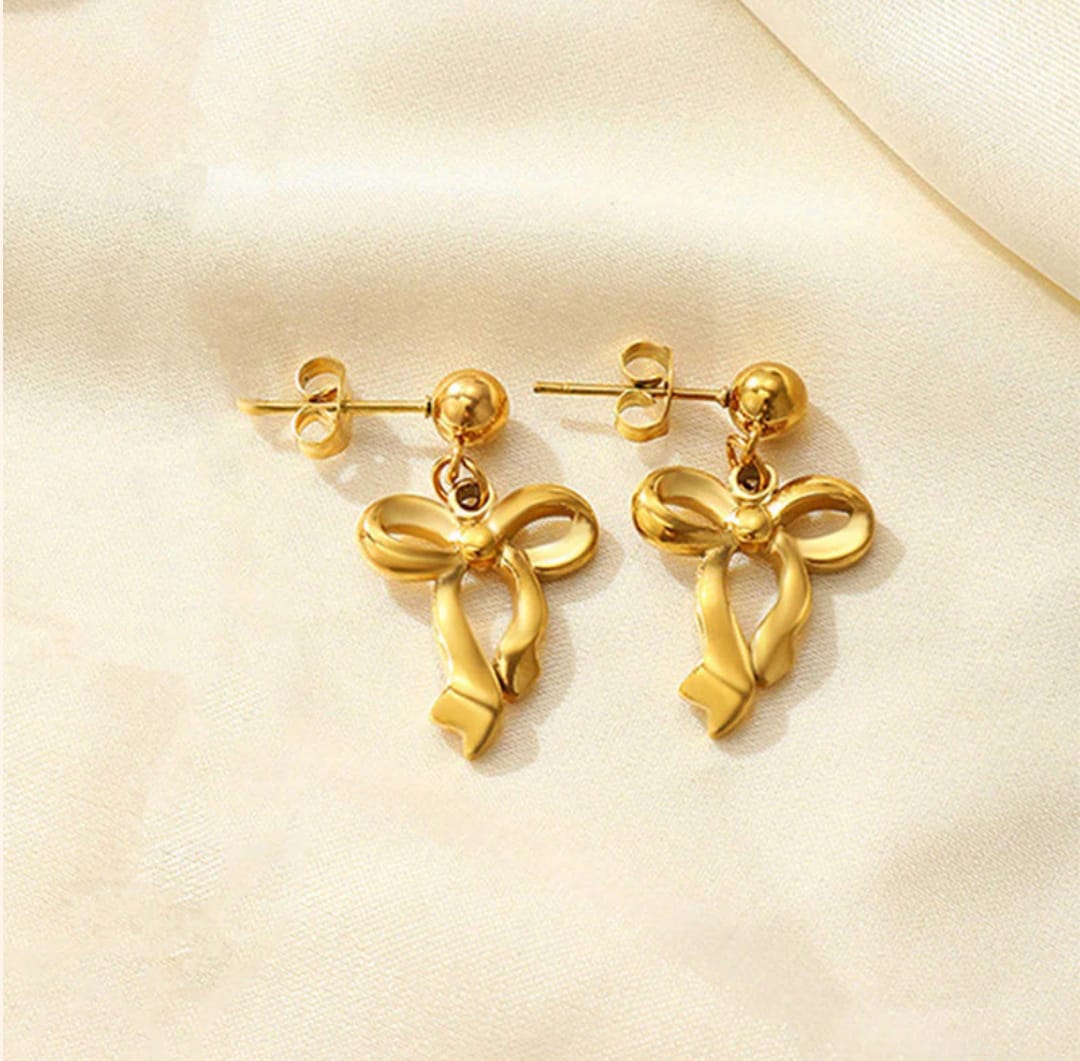 Bow Earings -18k Gold plated