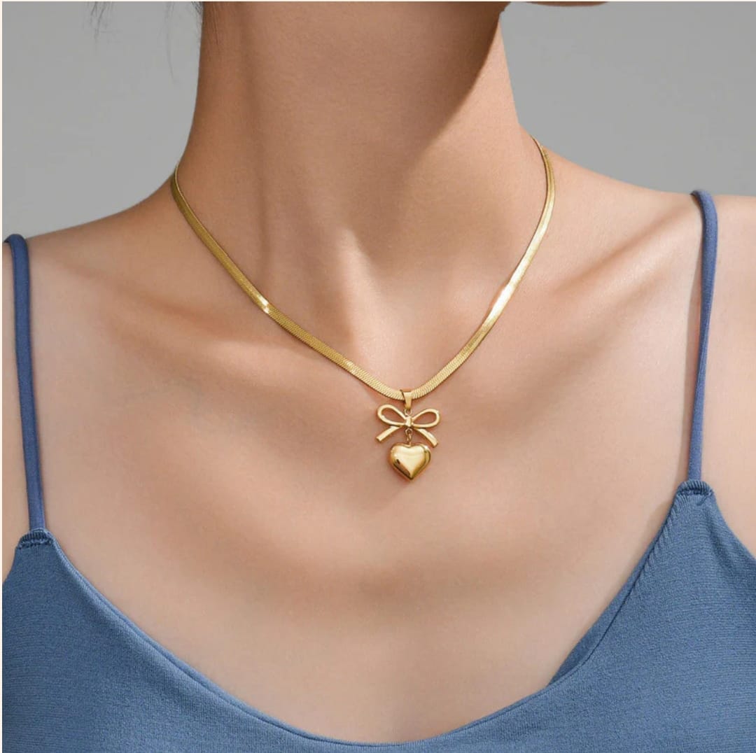 Bow Knot Heart Pendant-18k Gold Plated
