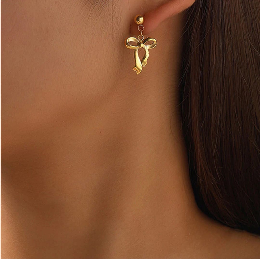 Bow Earings -18k Gold plated